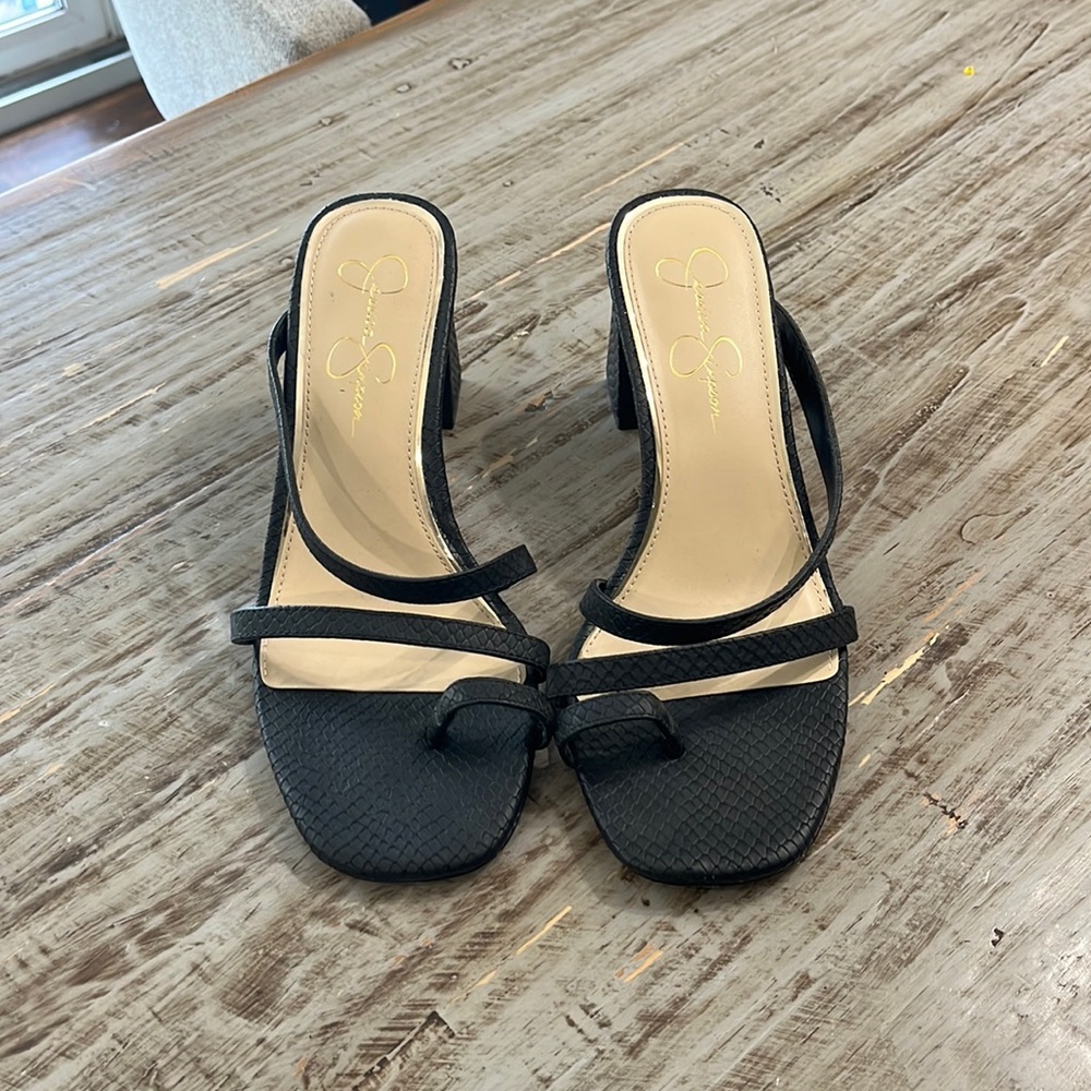 Short heel